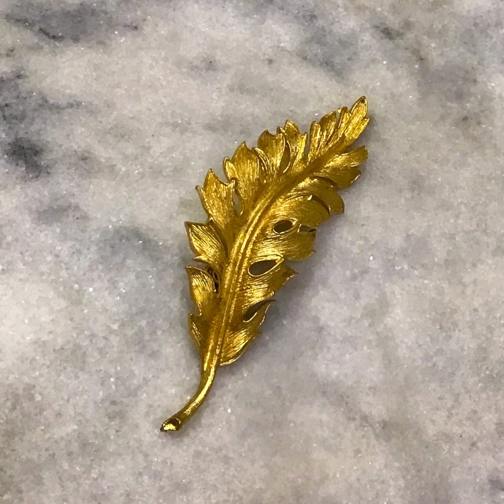 Coro 1961 Feather Brooch